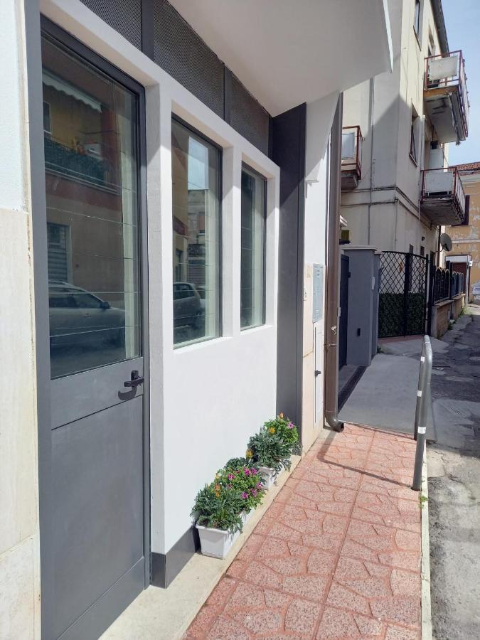 Art Deco City Center Near The Beach! テッラチーナ エクステリア 写真